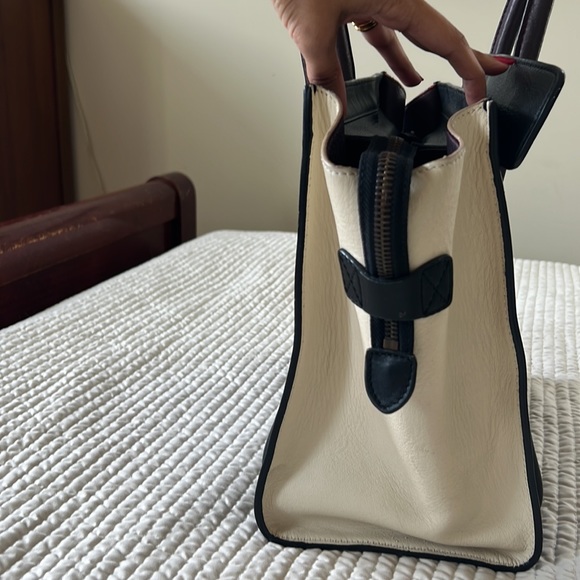 Celine luggage purse - Picture 10 of 16